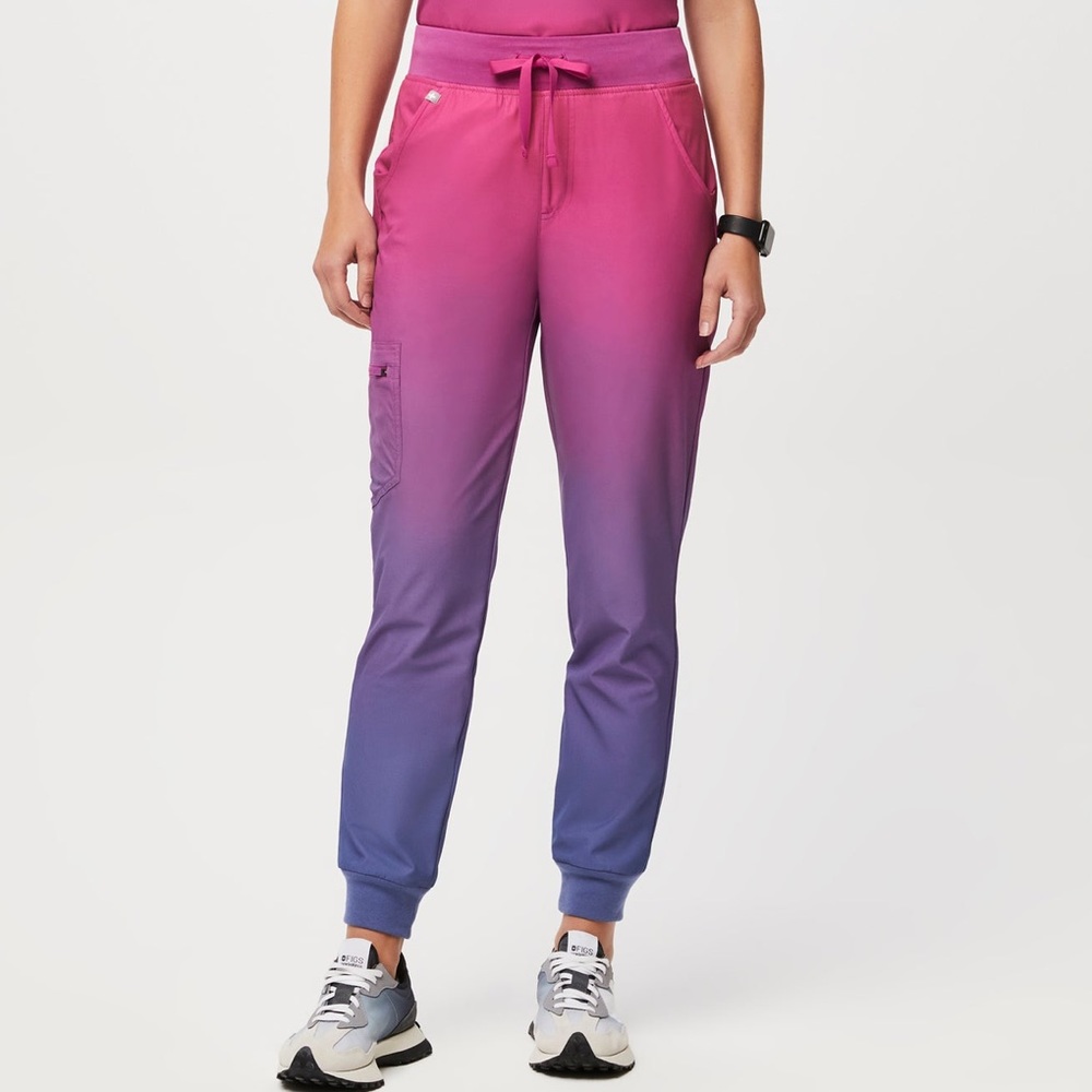 Zamora High Waisted Ombré Petite Jogger Scrubs